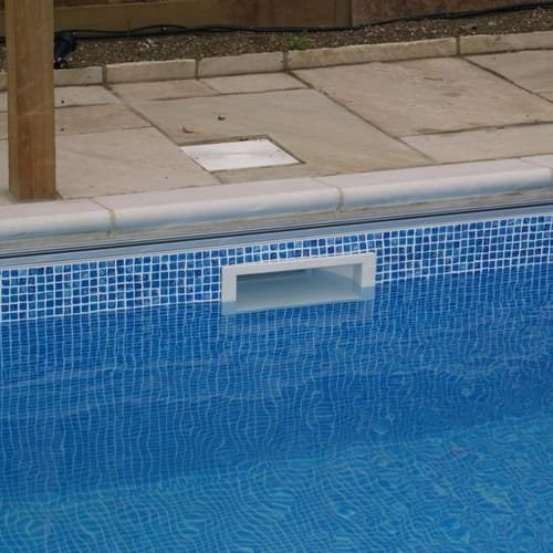 A Guide to Different Types of Pool Skimmers